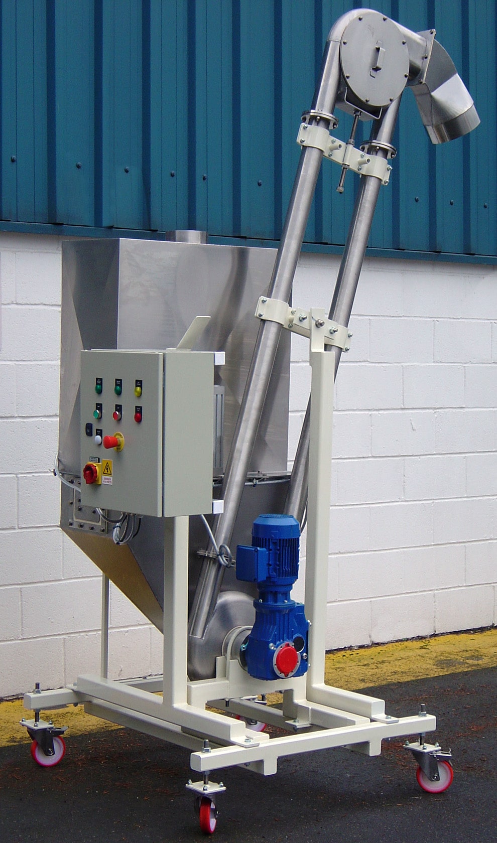 Mobile Aero Mechanical Conveyor Provides Worry-free Operation for Paint ...