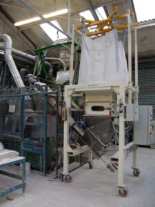 Bulk bag discharger